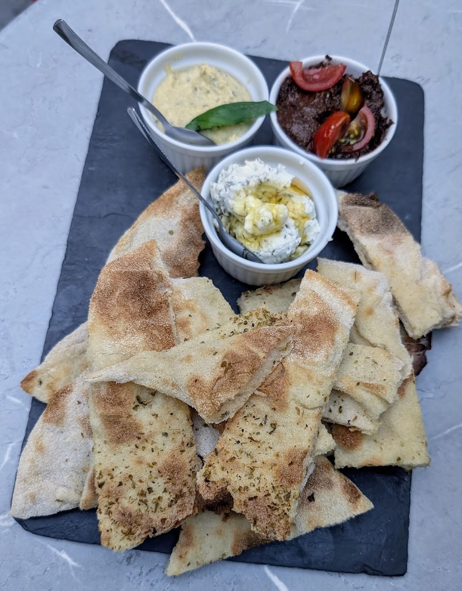 Bacio Cambrai Photos 2